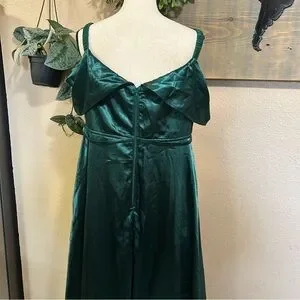 Lulus | Dresses | Lulus Greatest Hits Forest Green Satin Offtheshoulder Maxi  Dress Size Xxl Nwt | Poshmark